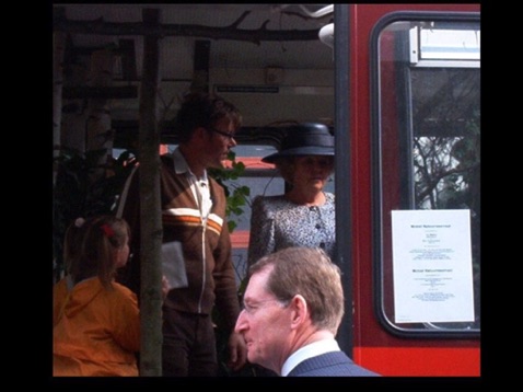 Queen Beatrix visiting BosBus