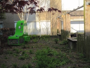 Kippenstal in tuin DLG Utrecht